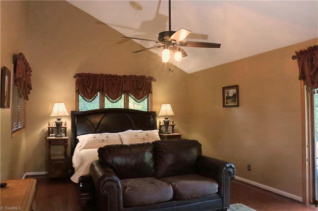 252 Deer Run Road Glade Valley, NC 28627 - Photo 18 of 42