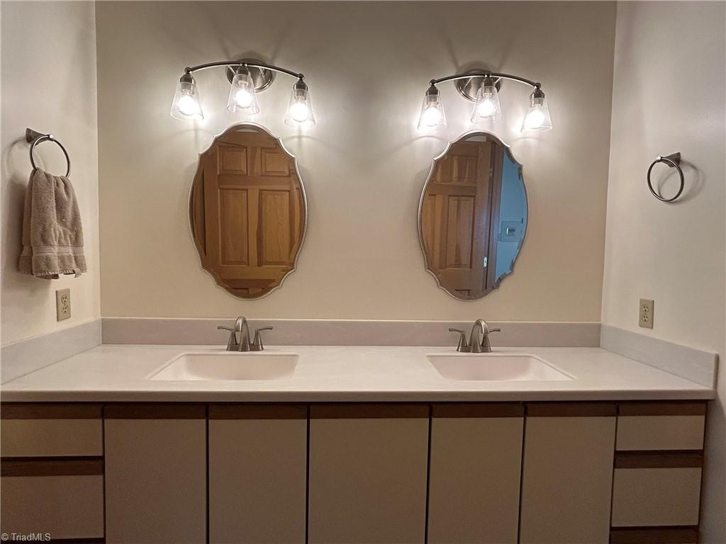 252 Deer Run Road Glade Valley, NC 28627 - Photo 25 of 42