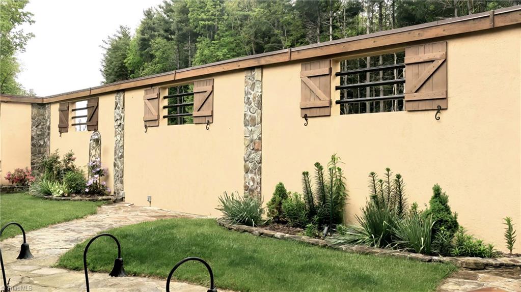 252 Deer Run Road Glade Valley, NC 28627 - Photo 34 of 42