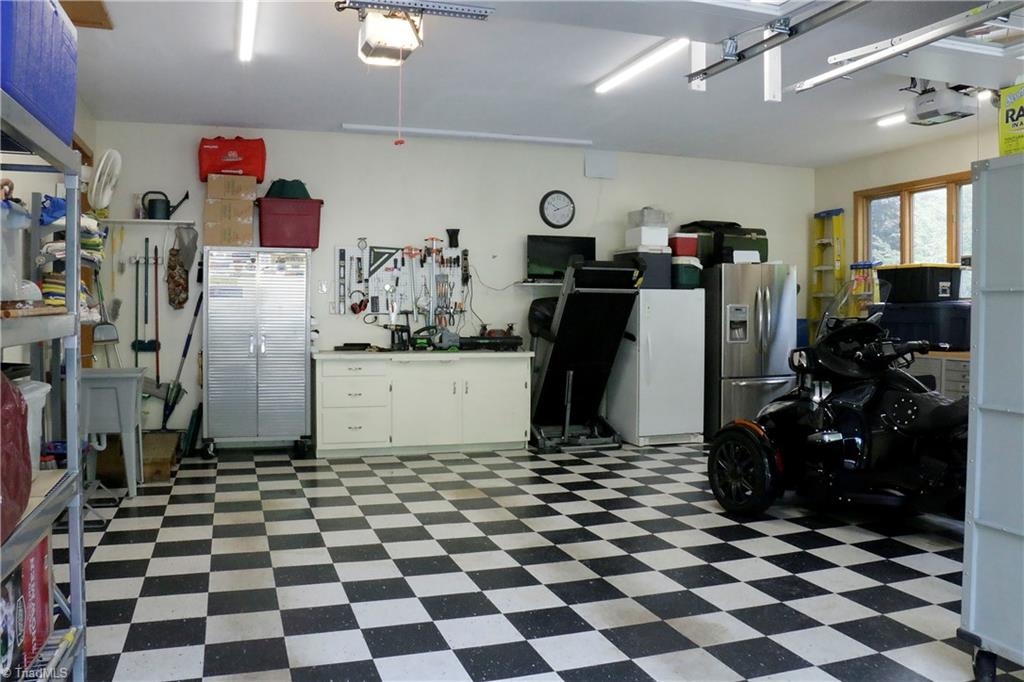 252 Deer Run Road Glade Valley, NC 28627 - Photo 39 of 42