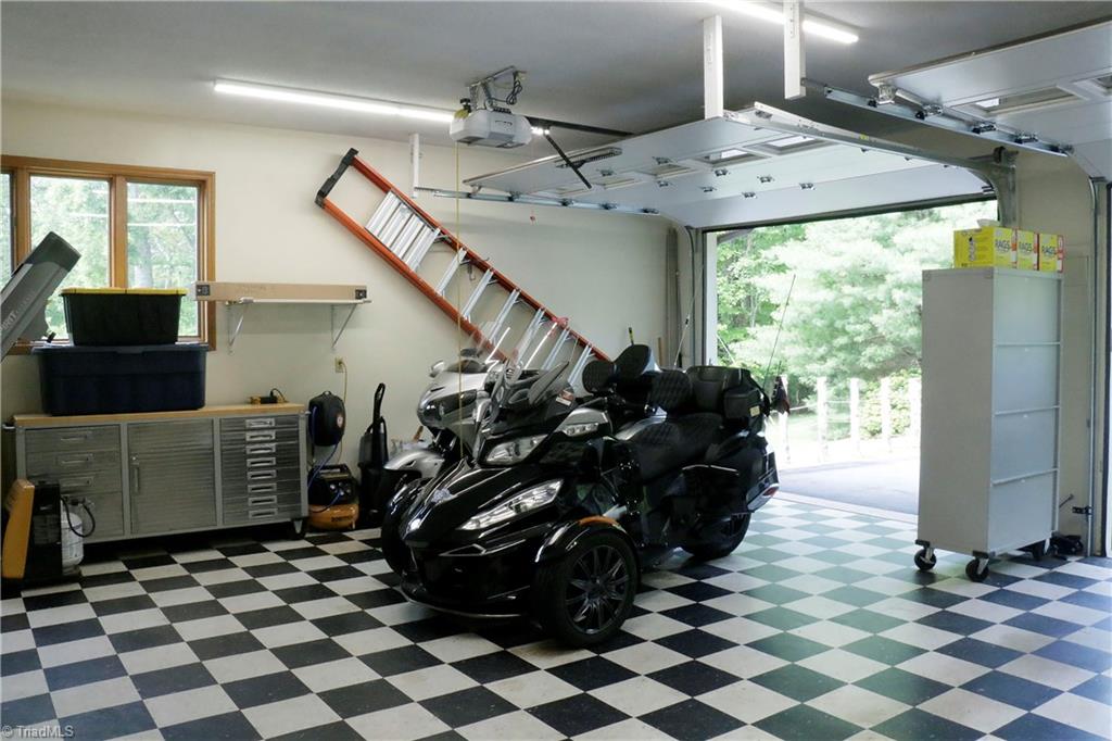 252 Deer Run Road Glade Valley, NC 28627 - Photo 40 of 42