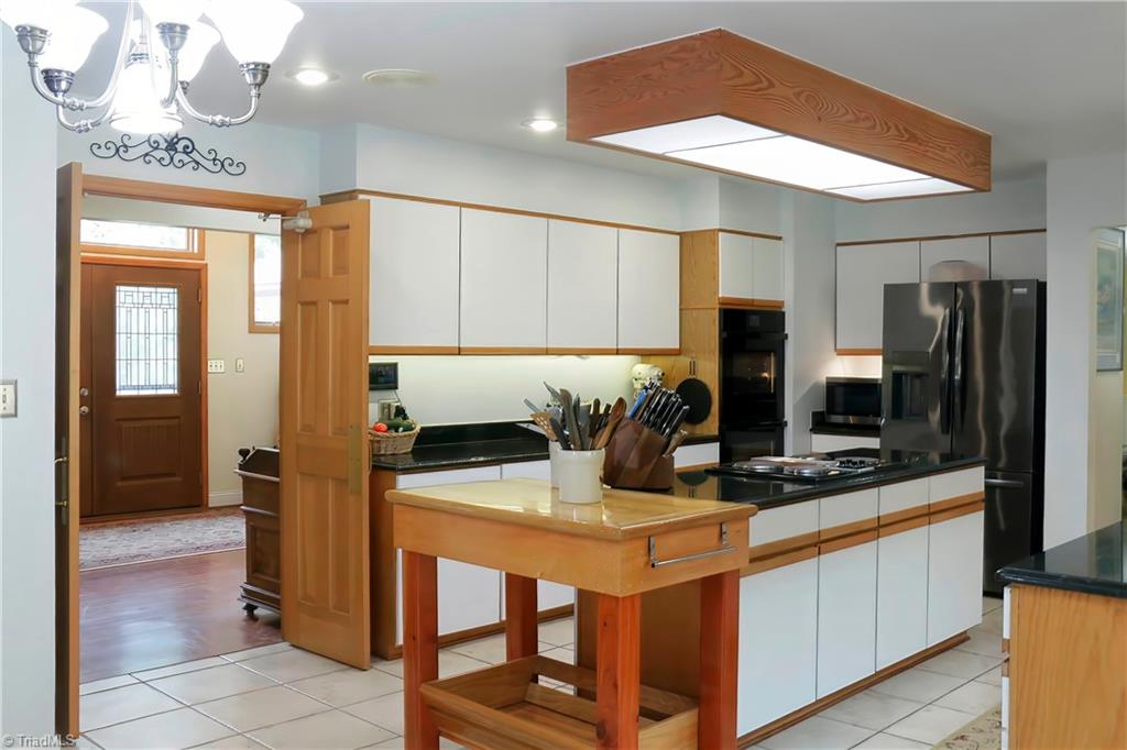 252 Deer Run Road Glade Valley, NC 28627 - Photo 8 of 42