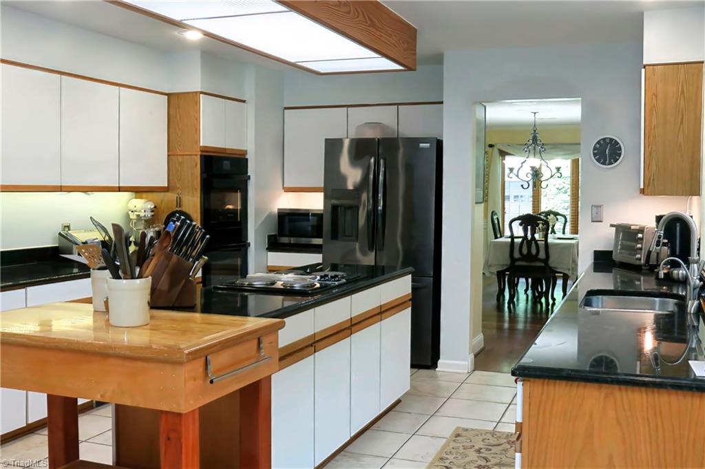 252 Deer Run Road Glade Valley, NC 28627 - Photo 9 of 42