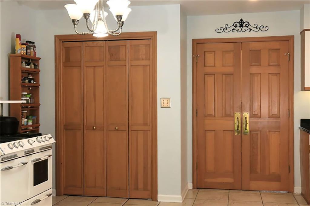 252 Deer Run Road Glade Valley, NC 28627 - Photo 10 of 42