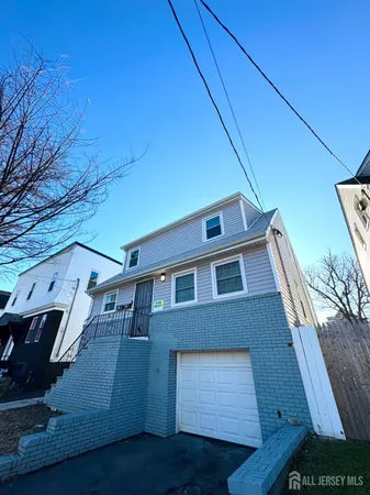 $1,750 | 150 Fabyan Place, Unit 152, Newark, NJ 07112