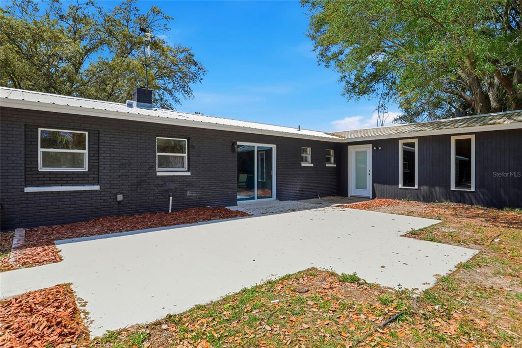 980 Southwest 105th Street Trenton, FL 32693 - Photo 25 of 43 a house view with a outdoor space