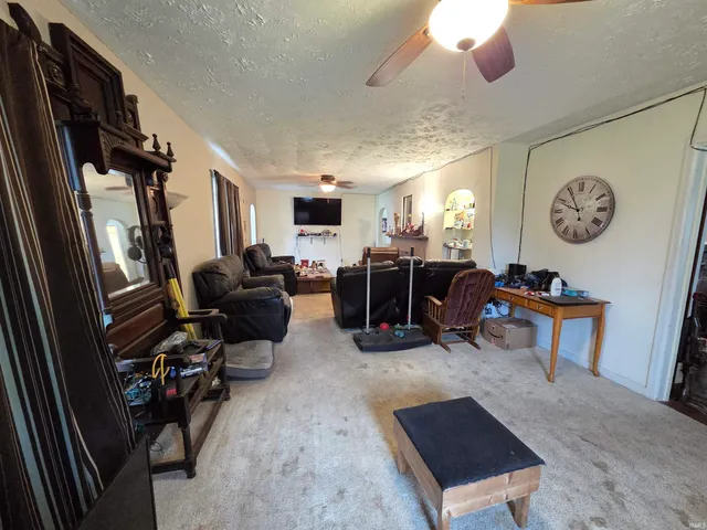 $185,000 | 401 North 1st Street, Owensville, IN 47665