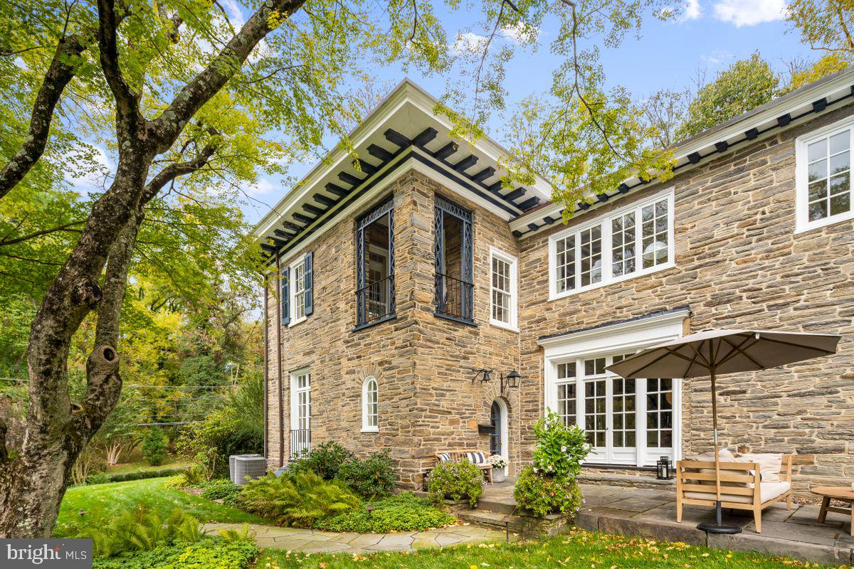 30 West Bells Mill Road Philadelphia, PA 19118 - Photo 35 of 38