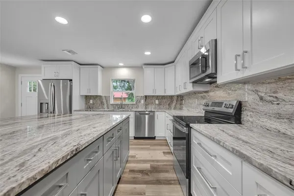 $829,000 | 5762 Sheryl Anita Street, Oviedo, FL 32765