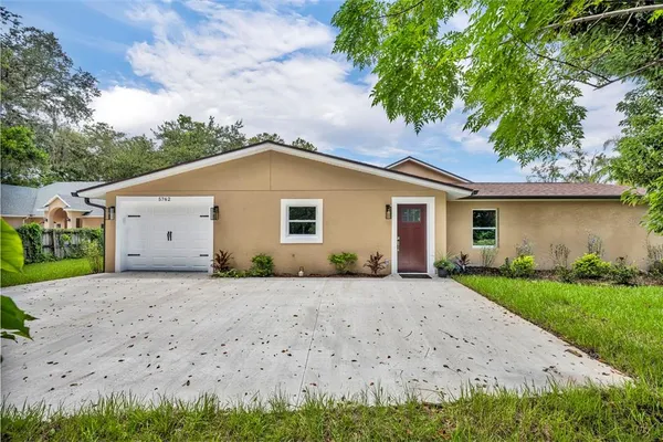 $829,000 | 5762 Sheryl Anita Street, Oviedo, FL 32765