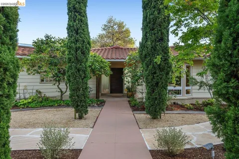 $2,290,000 | 12131 Skyline Boulevard, Oakland, CA 94619