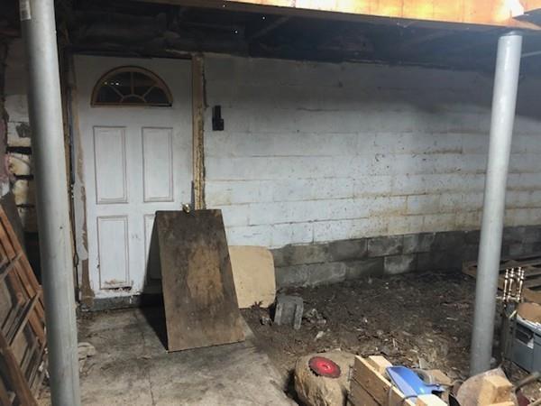 69 Pine Road Charlton, MA 01507 - Photo 26 of 26 a view of a entryway