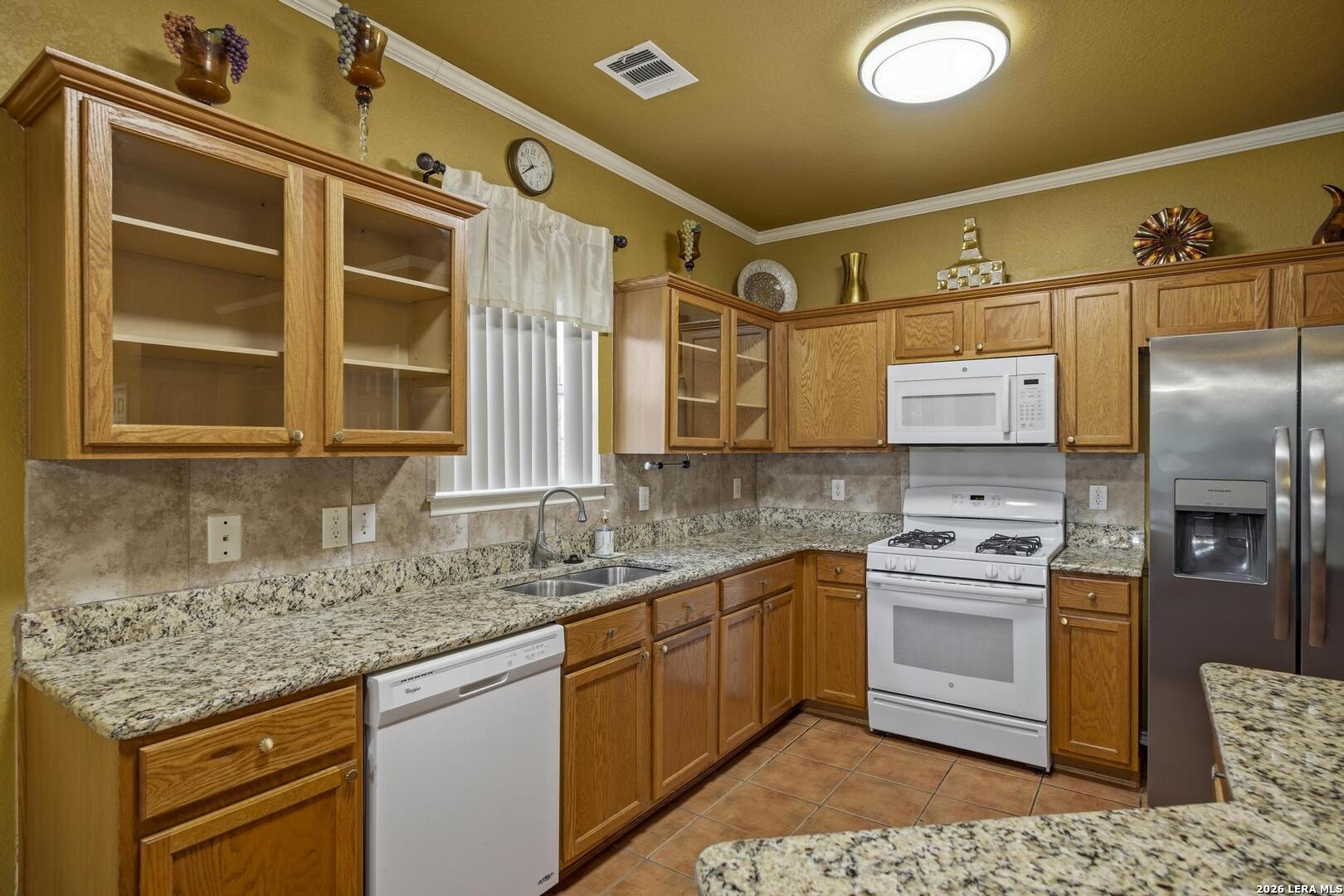 8943 Burnt Path Helotes, TX 78023 - Photo 9 of 27