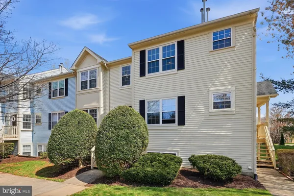 $329,900 | 759 Cedar Crest Drive, Warrenton, VA 20186
