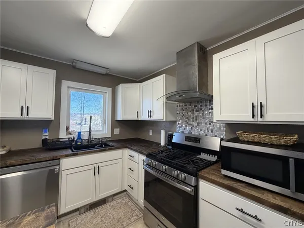 $274,900 | 2084 Highway 168, Little Falls Town, NY 13407