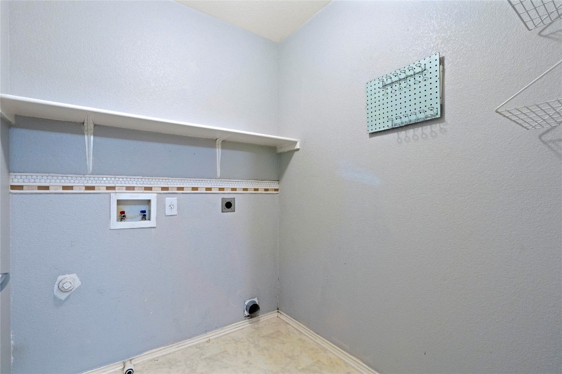 8609 Claude Court Austin, TX 78747 - Photo 10 of 30 a close up of a wall