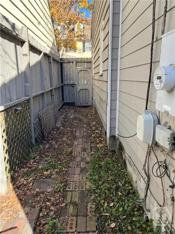 $1,850 | 555 East Harris Street, Savannah, GA 31401