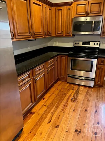 $1,850 | 555 East Harris Street, Savannah, GA 31401