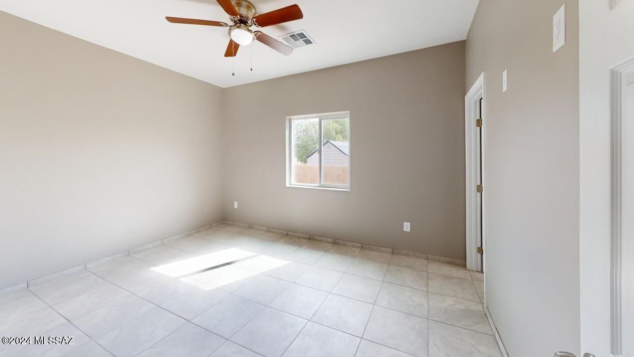 433 East Navajo Road, Unit 1 Tucson, AZ 85705 - Photo 10 of 18
