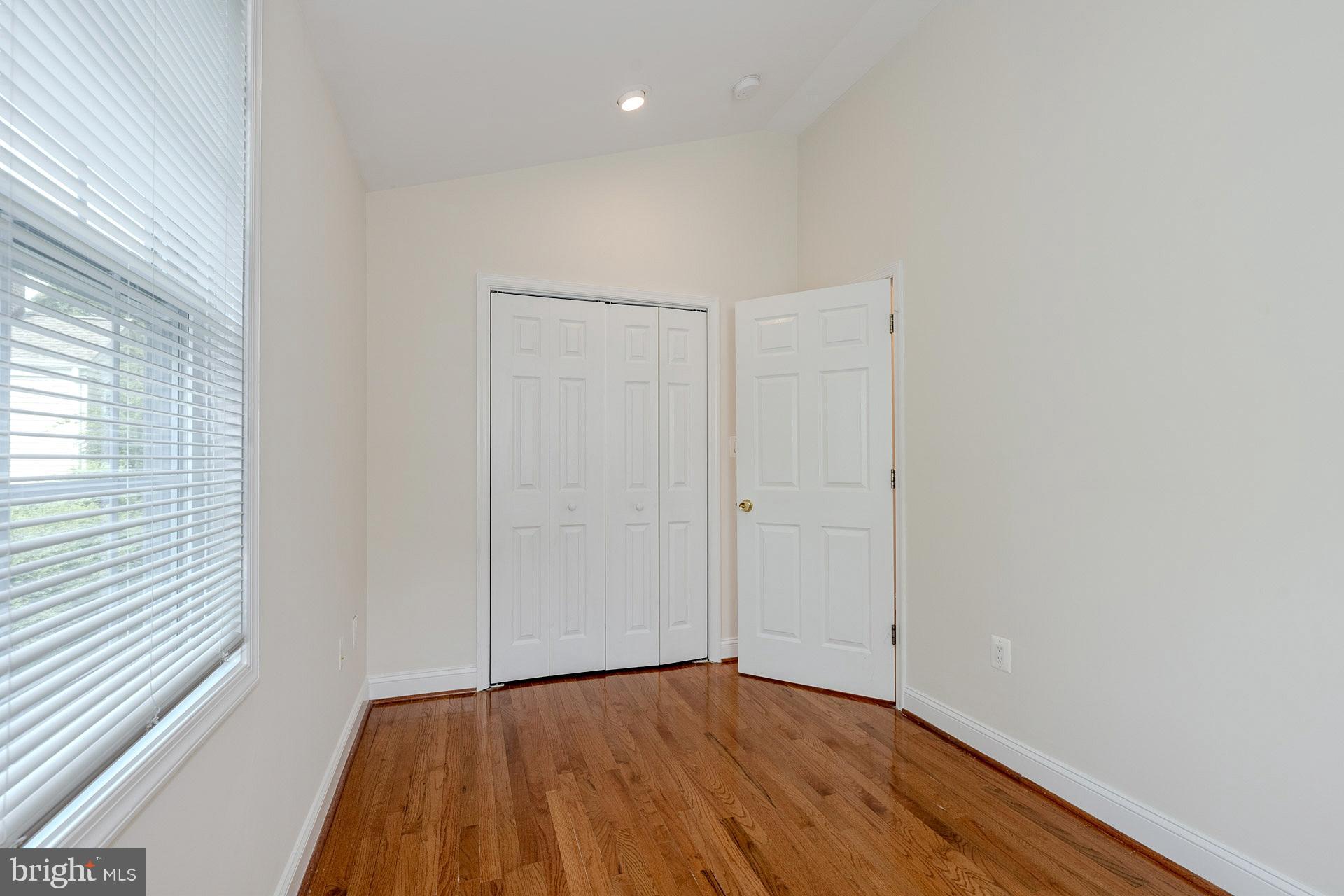 2923 Fairhill Road Fairfax, VA 22031 - Photo 27 of 63 Gallery Image 27