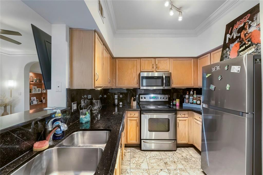 3777 Peachtree Road Northeast, Unit 1205 Brookhaven, GA 30319 - Photo 11 of 37