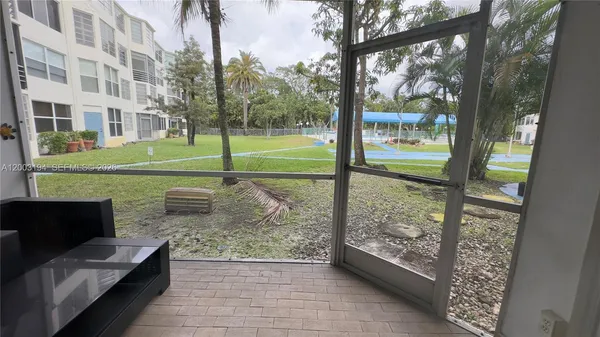 $1,750 | 1701 Northeast 191st Street, Unit A110, Miami, FL 33179