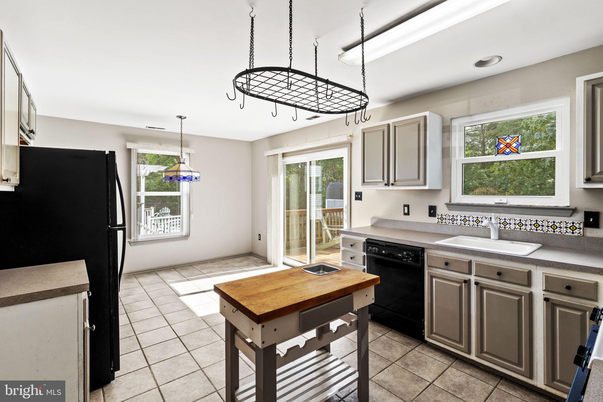 16 Wakefield Road Atco, NJ 08004 - Photo 11 of 34
