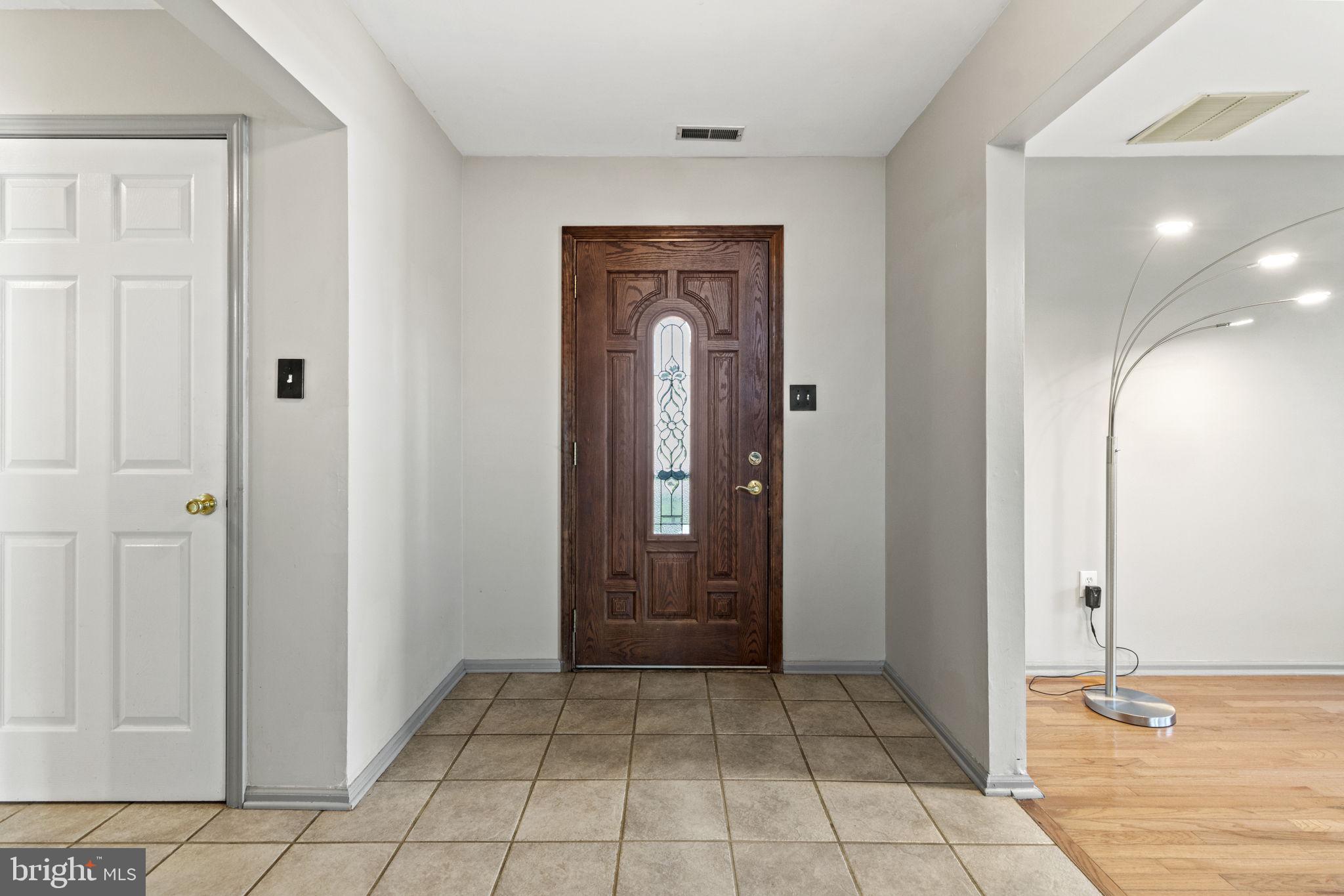 16 Wakefield Road Atco, NJ 08004 - Photo 4 of 34