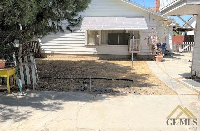 Undisclosed Address Wasco, CA 93280 - Photo 17 of 17 a view of a backyard