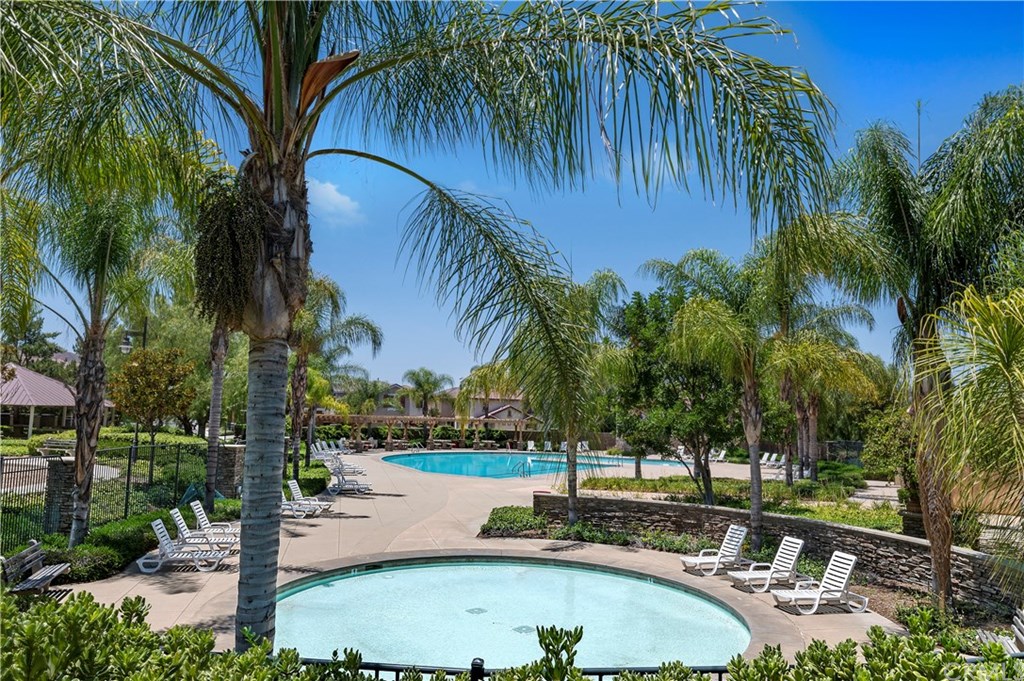 10961 Knoxville Way Riverside, CA 92503 - Photo 2 of 31