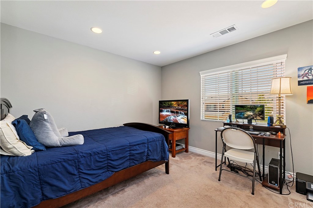 10961 Knoxville Way Riverside, CA 92503 - Photo 15 of 31