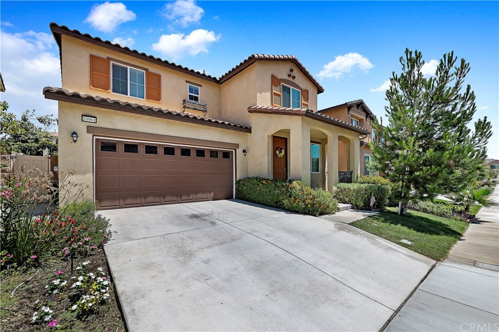 10961 Knoxville Way Riverside, CA 92503 - Photo 3 of 31