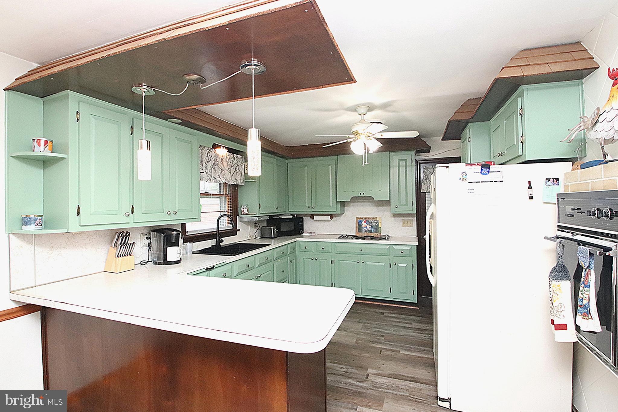 14540 National Pike Clear Spring, MD 21722 - Photo 9 of 37 Kitchen