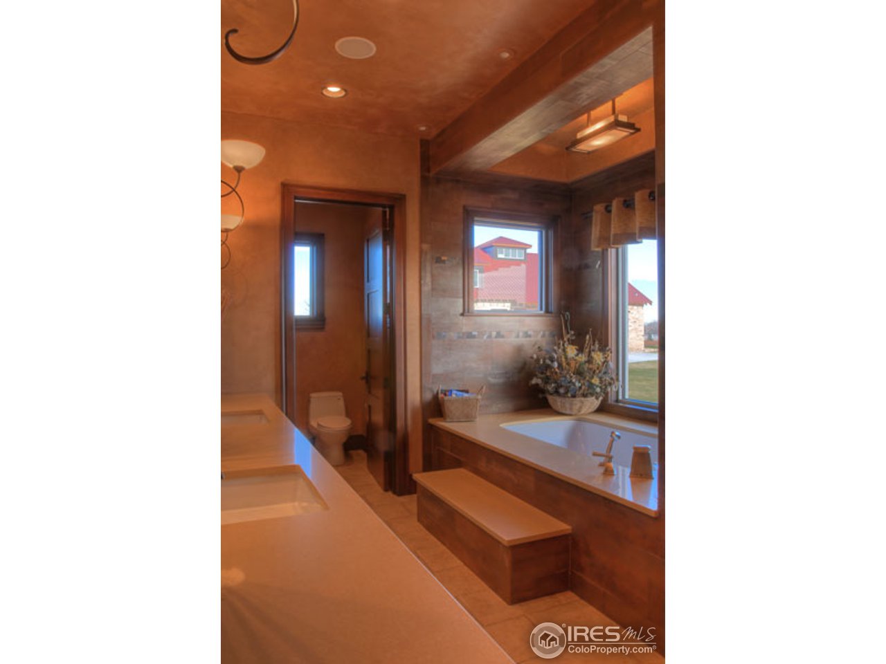 6880 St Vrain Road Longmont, CO 80503 - Photo 13 of 25 Jetted Soaking Tub