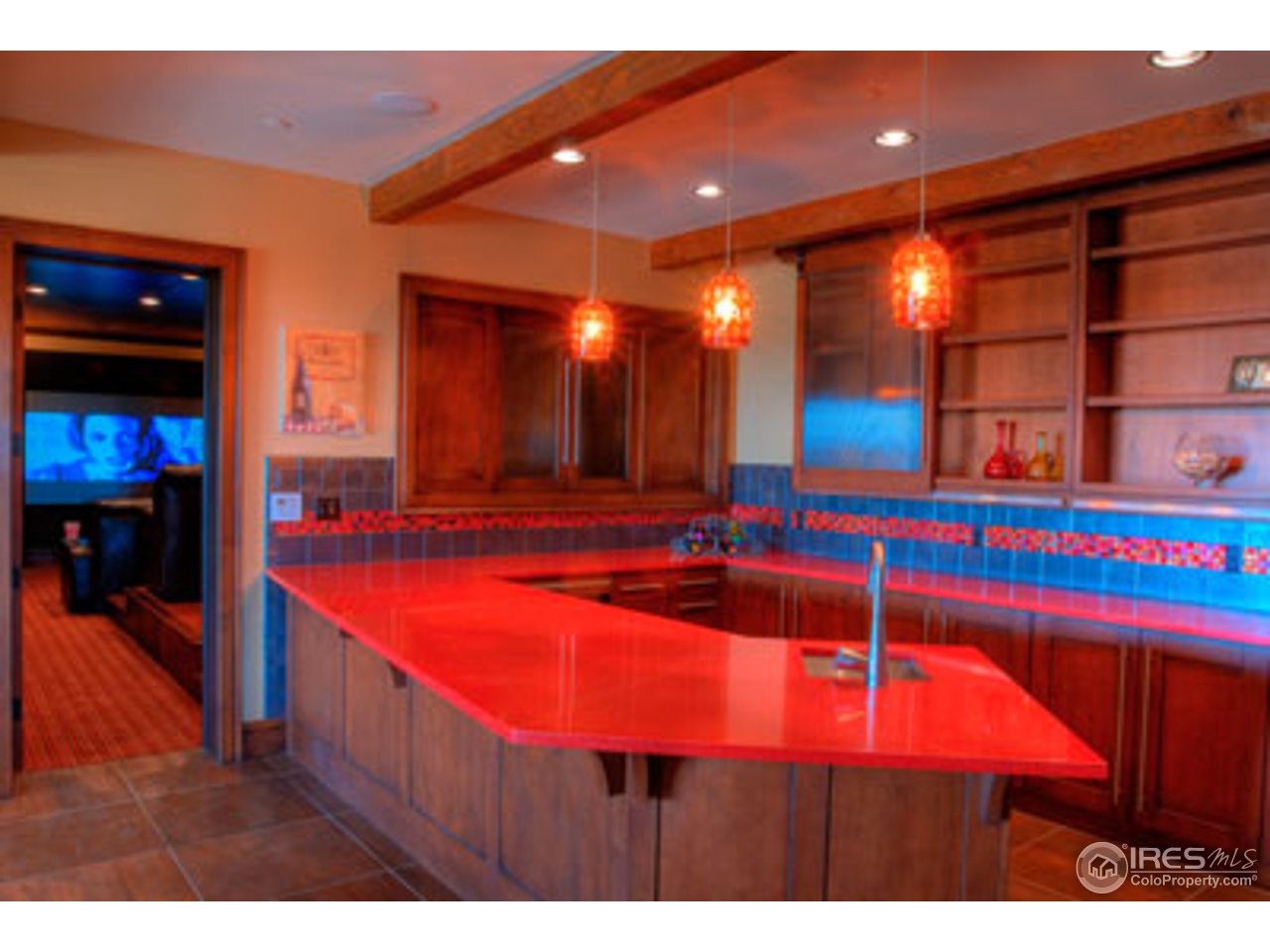 6880 St Vrain Road Longmont, CO 80503 - Photo 15 of 25 Wet Bar