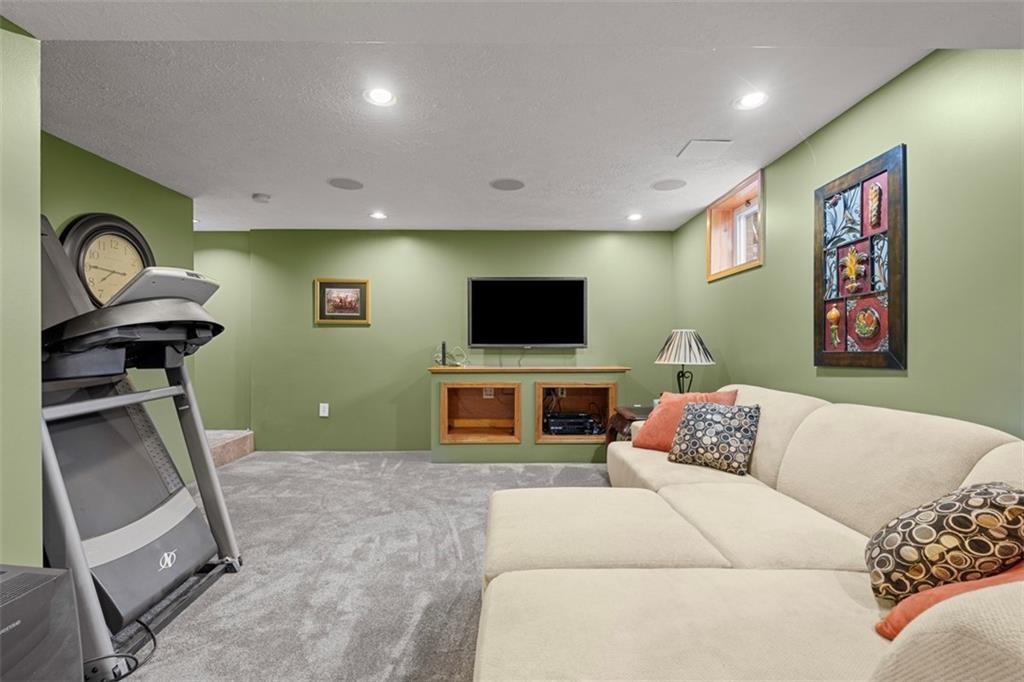 53 Peters Road Greensburg, PA 15601 - Photo 35 of 44 Gallery Image 35