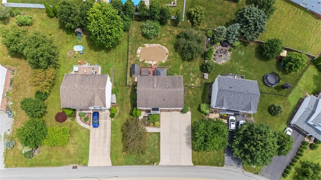 53 Peters Road Greensburg, PA 15601 - Photo 41 of 44 triple wide driveway