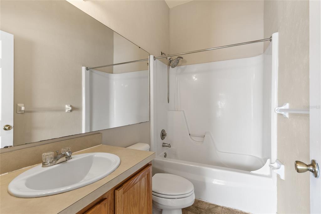 3901 Southwest 20th Avenue, Unit 806 Gainesville, FL 32607 - Photo 15 of 18