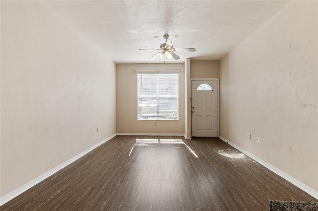 3901 Southwest 20th Avenue, Unit 806 Gainesville, FL 32607 - Photo 4 of 18