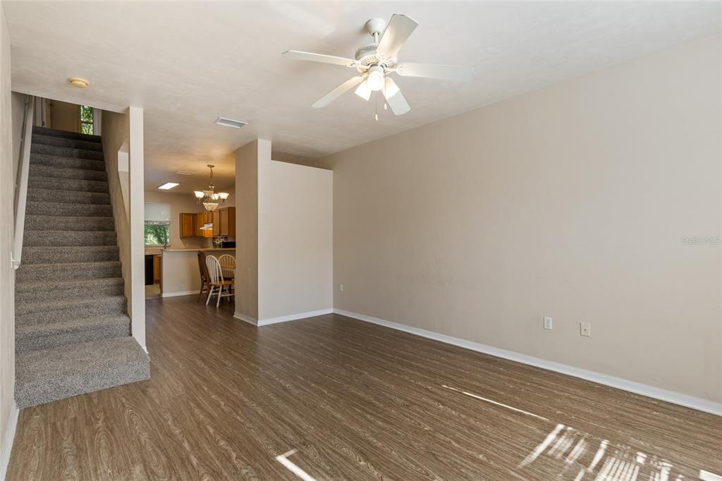 3901 Southwest 20th Avenue, Unit 806 Gainesville, FL 32607 - Photo 6 of 18