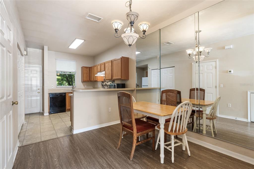 3901 Southwest 20th Avenue, Unit 806 Gainesville, FL 32607 - Photo 7 of 18