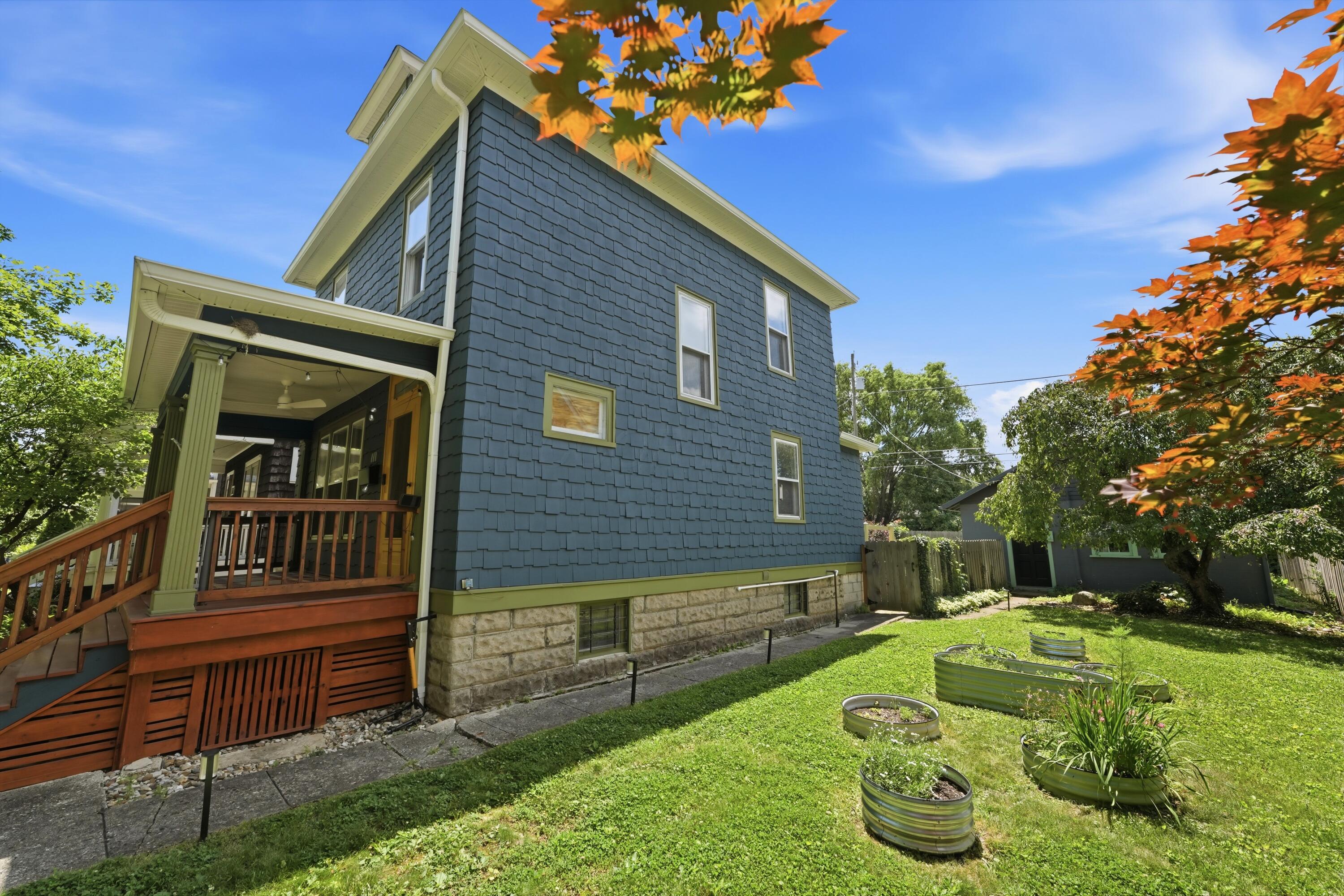 111 Crestview Road Columbus, OH 43202 - Photo 3 of 43