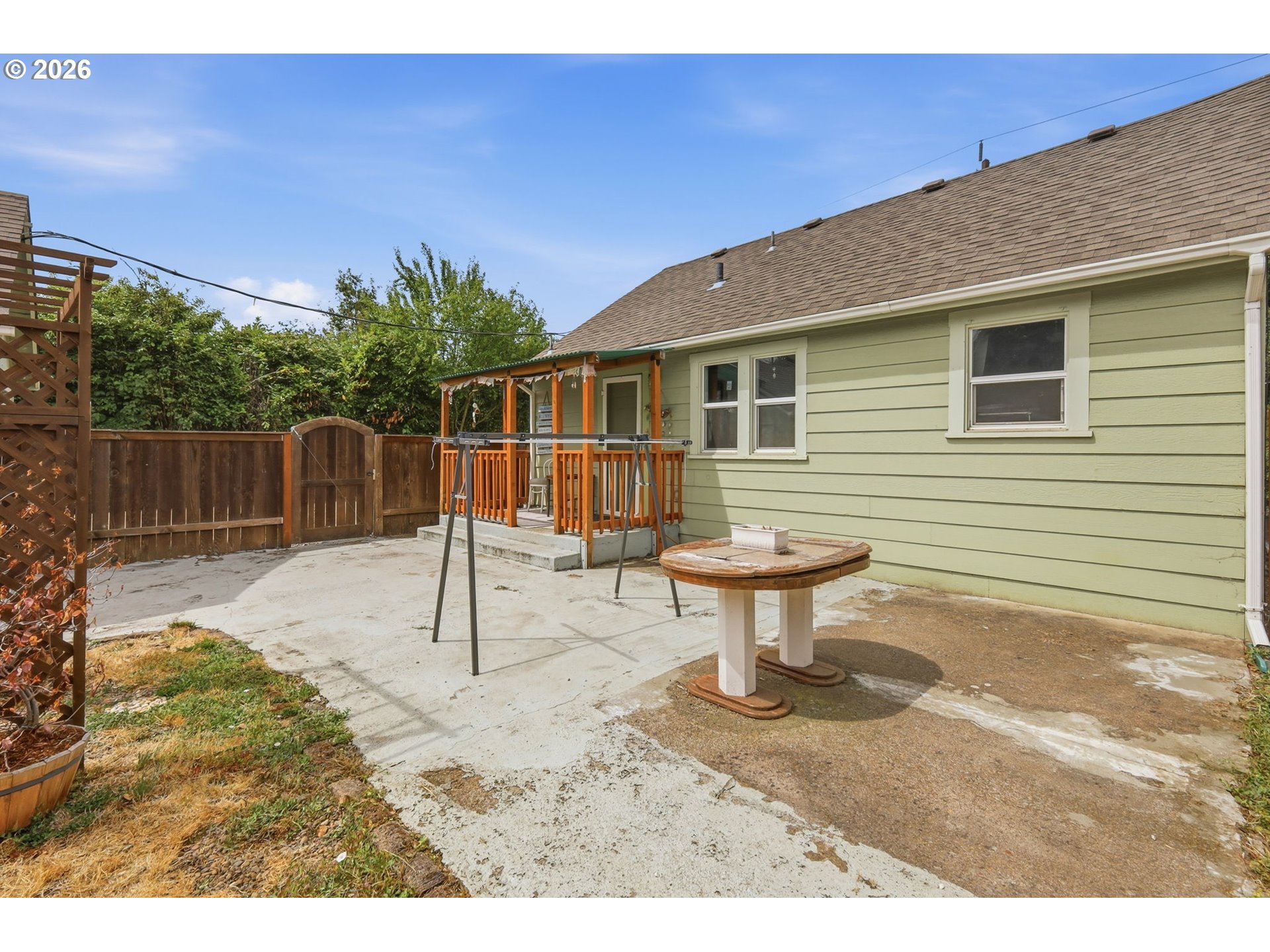 1427 Mill Street Springfield, OR 97477 - Photo 31 of 46