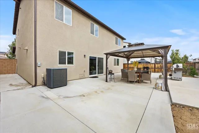 a view of a house with sitting area