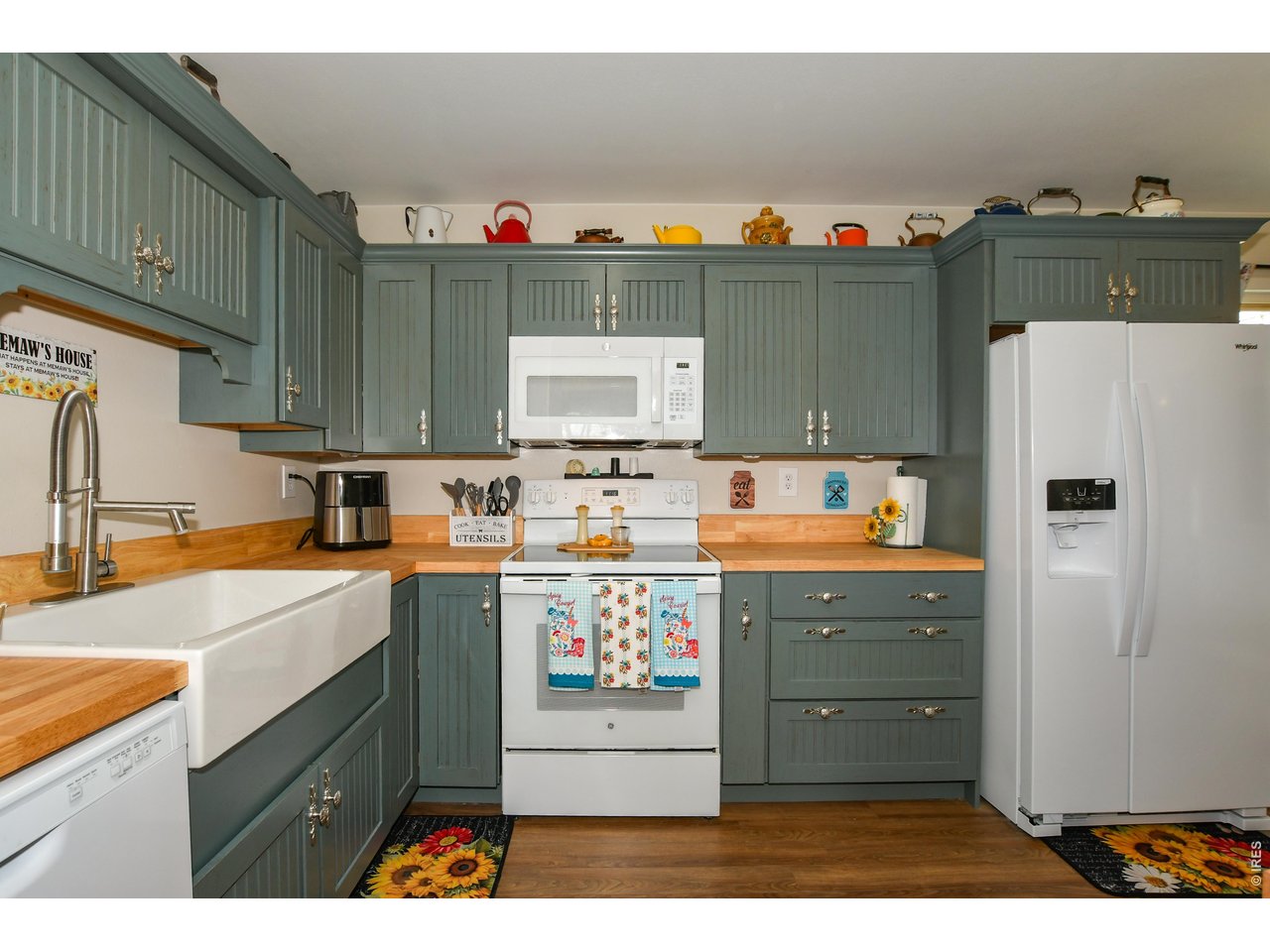 207 3rd Street Kersey, CO 80644 - Photo 14 of 41 A cooks dream!