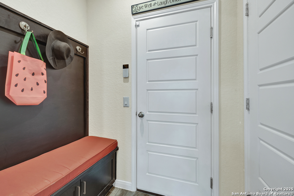 412 Sika Way Schertz, TX 78108 - Photo 20 of 49