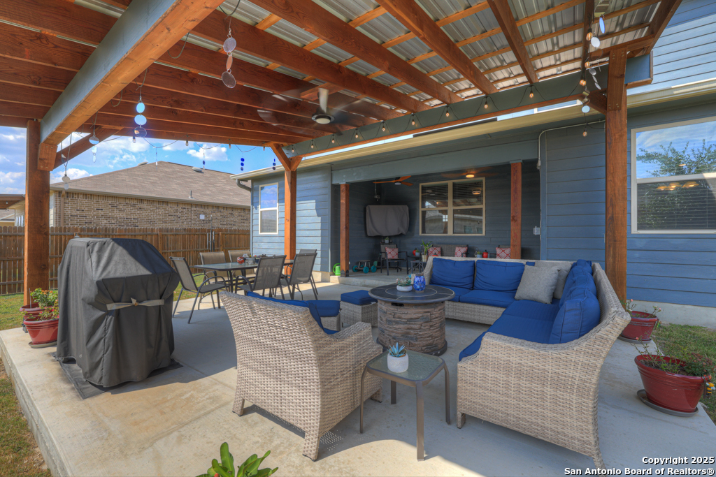 412 Sika Way Schertz, TX 78108 - Photo 41 of 49