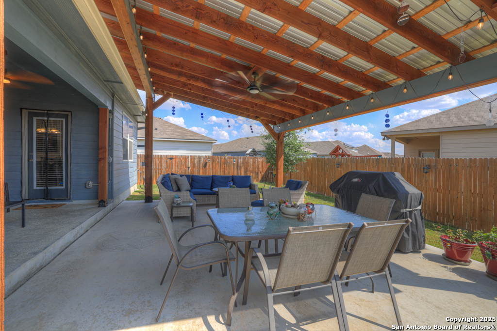 412 Sika Way Schertz, TX 78108 - Photo 45 of 49