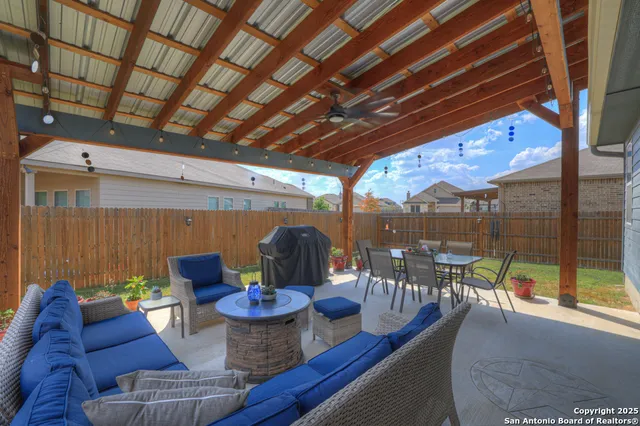 $455,000 | 412 Sika Way, Schertz, TX 78108