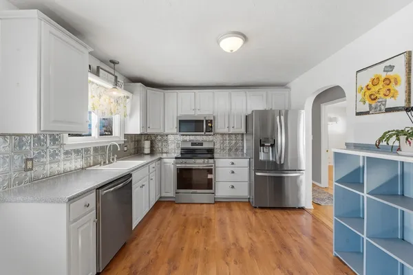 $475,000 | 93 Blue Bell Road, Worcester, MA 01606